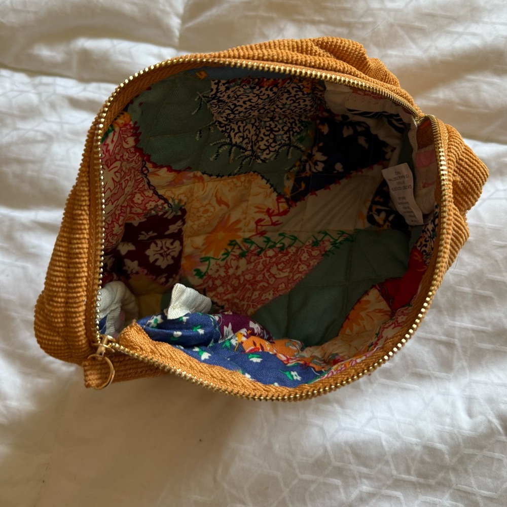 Sezane Quilted Yellow Gold Makeup Bag - Picture 3 of 3